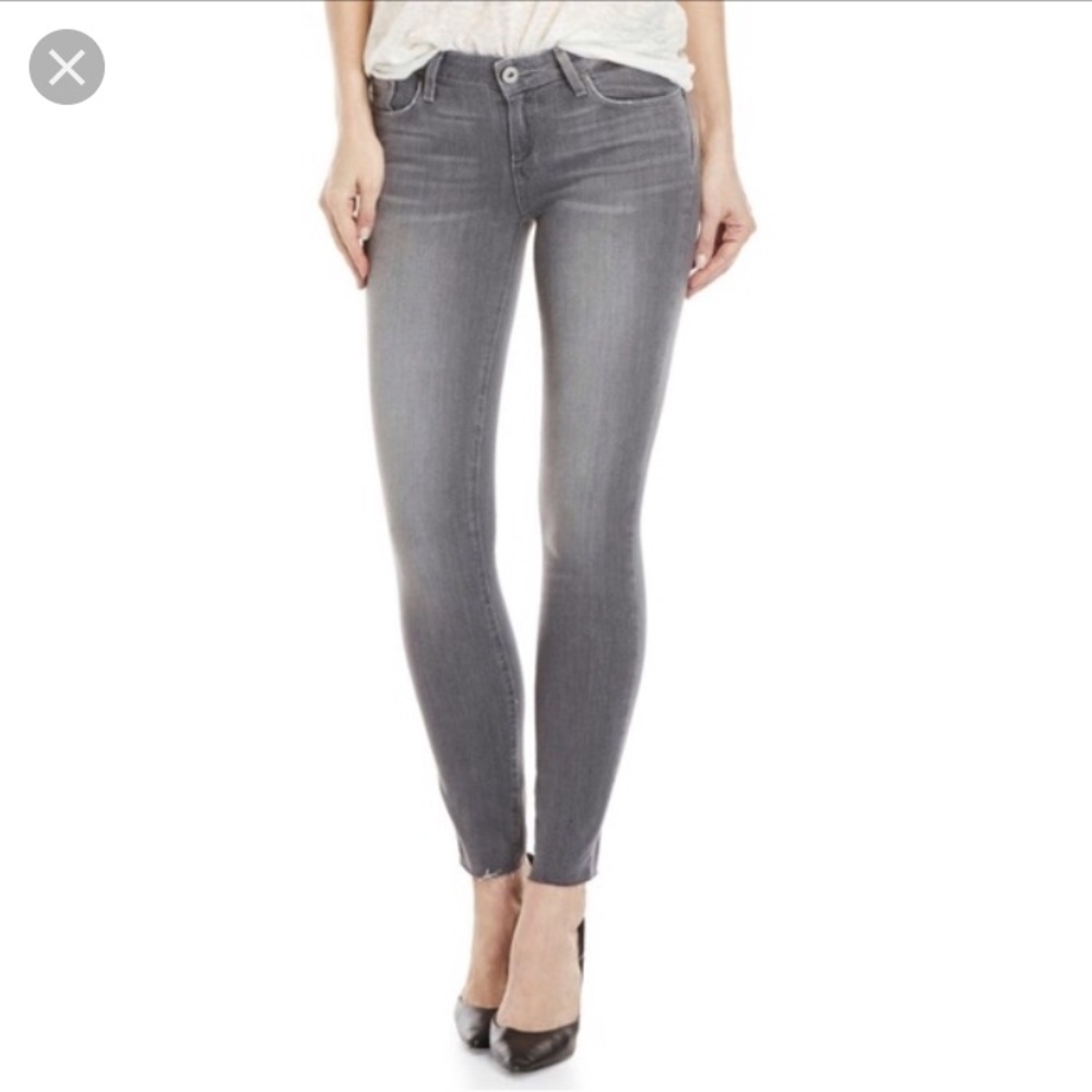 NWOT Paige Verdugo Ankle raw hem jeans